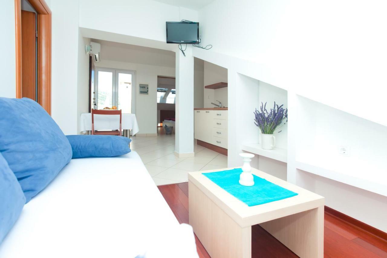 Alpeza Apartments Бол Экстерьер фото